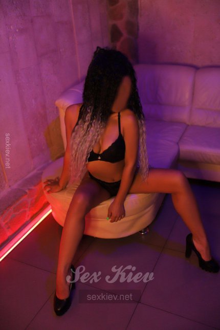 Проститутка Киева Элина, ей 20 лет - большое фото