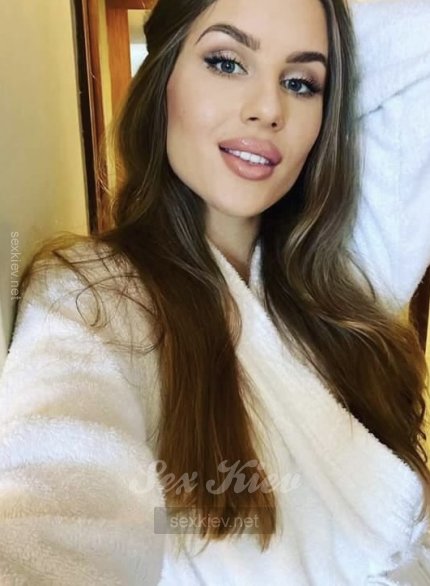 Проститутка Киева Майя, индивидуалка обслуживает у метро Дворец спорта - большое фото