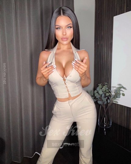 Проститутка Киева Адель, набрать по телефону 0**5715459 - большое фото