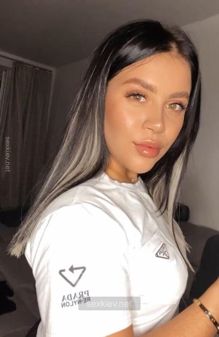 Проститутка Киева Рита нет, индивидуалка обслуживает у метро Театральная - большое фото