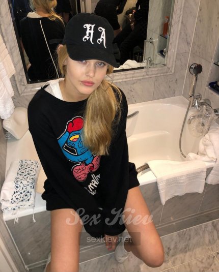 Проститутка Киева Только ночь, работает на улице Григоренка - большое фото