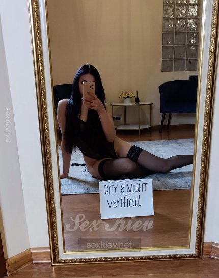 Проститутка Киева Анита, с 3 размером сисек - большое фото