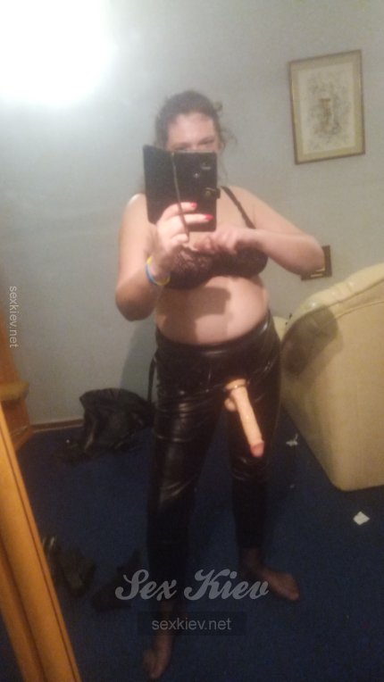 Проститутка Киева Надежда, эта инди брюнетка - большое фото