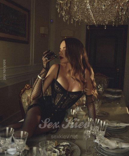 Проститутка Киева Ясмин, возраста 18 лет - большое фото