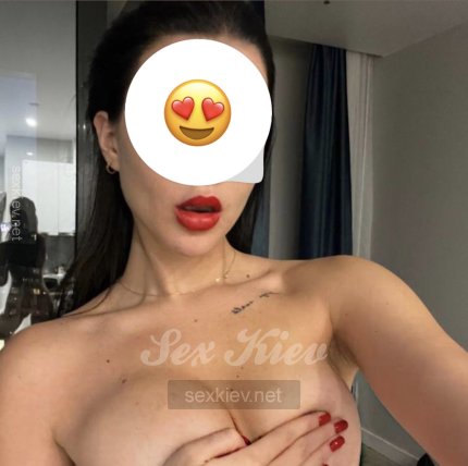 Проститутка Киева Nika, секс на улице Хмельницкого - большое фото