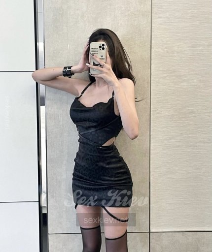 Проститутка Киева Сабрина , индивидуалка принимает у метро Шулявская - большое фото