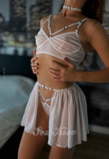 Проститутка Киева Юля, путана блондинка - большое фото