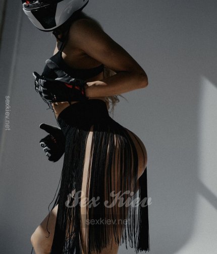 Проститутка Киева Кайли, снять за 3000 грн час - большое фото