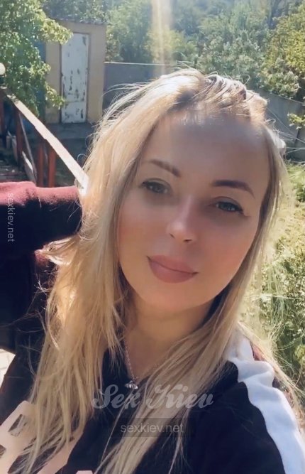 Проститутка Киева Аліна , индивидуалка принимает у метро Героев днепра - большое фото