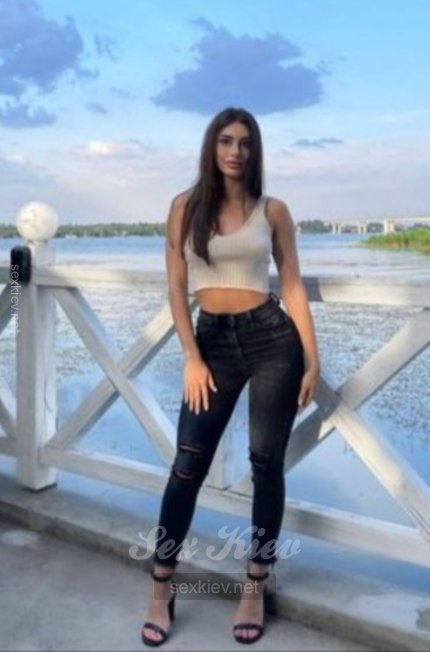 Проститутка Киева Валерия, с 3 размером груди - большое фото