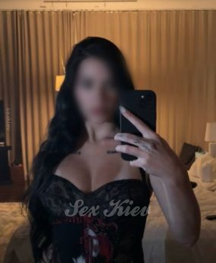 Повія Києва Яна, дівчині 19 років - велике фото