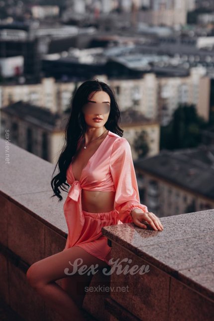 Проститутка Киева Кристина , возрастом 20 лет - большое фото