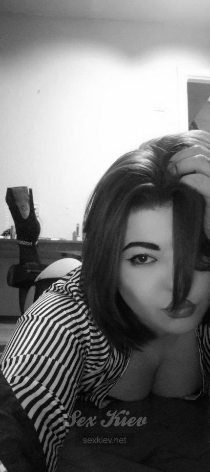 Проститутка Киева Соня, индивидуалка обслуживает у метро Почайна(Петровка) - большое фото