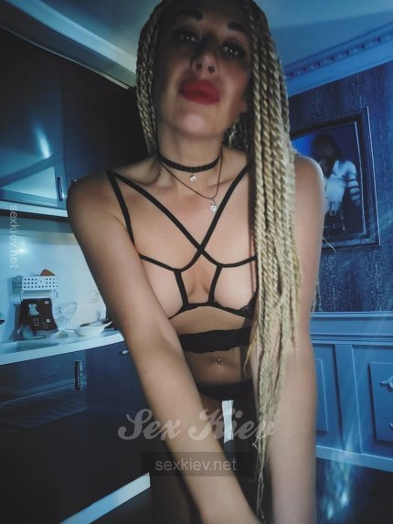 Проститутки Киева: Kristi трахается - большое фото