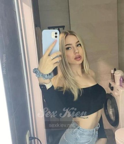 Проститутка Киева Милана, с 3 размером сисек - большое фото