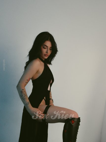 Проститутка Киева Nina, путана брюнетка - большое фото