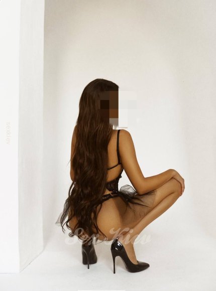 Проститутка Киева Александра, индивидуалка принимает у метро Олимпийская - большое фото