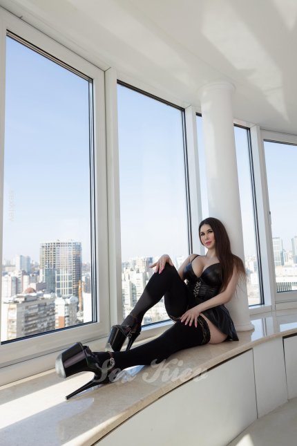 Проститутка Киева Каролина, индивидуалка обслуживает у метро Славутич - большое фото