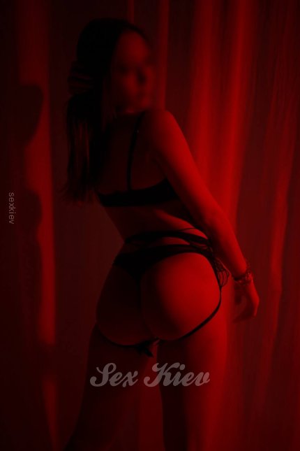 Проститутка Киева Мария, с 3 размером сисек - большое фото