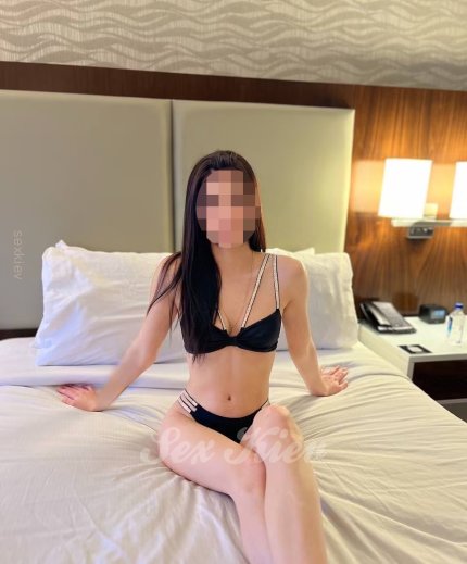 Проститутка Киева Ксюша, с 2 размером груди - большое фото