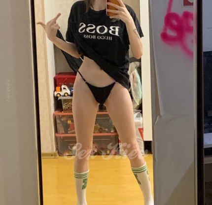 Проститутка Киева Алиса, живет на улице Героев Днепра - большое фото