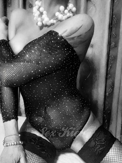 Проститутка Киева Дина, индивидуалка принимает у метро Позняки - большое фото