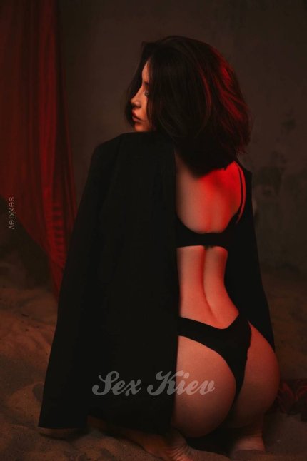 Проститутка Киева Ника, набрать по телефону 0**7121274 - большое фото