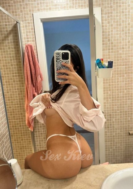 Проститутка Киева Кристина, такие девочки на сайте по 2500 грн за час - большое фото