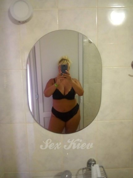 Проститутка Киева Алла
, с 3 размером сисек - большое фото