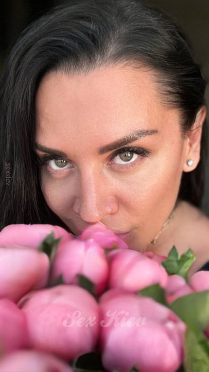 Проститутка Киева Вероника, путана брюнетка - большое фото