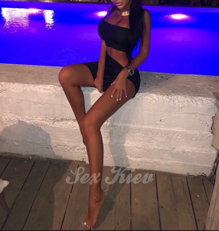 Проститутка Киева Ника, индивидуалка работает у метро Дворец Украина - большое фото