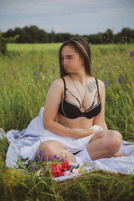 Проститутка Киева Дарина
, девушке 21 год - большое фото