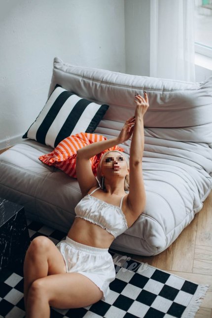 Проститутка Киева Сабрина, девушке 21 год - большое фото