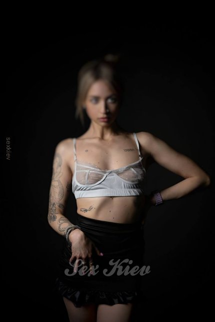 Проститутка Киева Лиса, индивидуалка работает у метро Дворец Украина - большое фото