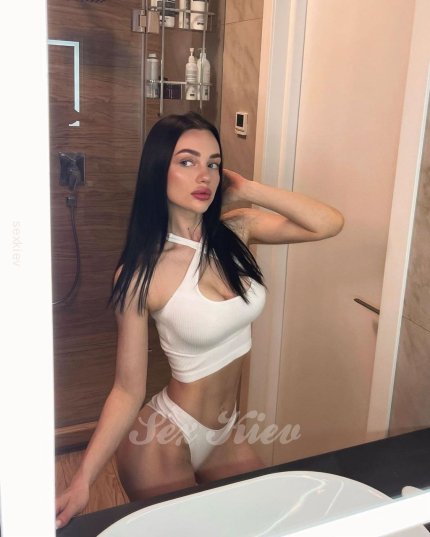 Проститутка Киева Элла
, с 3 размером сисек - большое фото