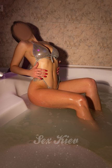 Проститутка Киева Каролина, возраста 18 лет - большое фото