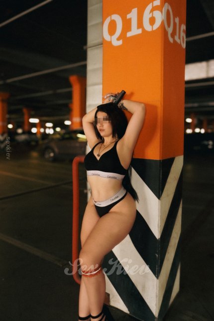 Проститутки Киева: Елена маструбирует - большое фото