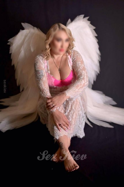 Проститутка Киева Марина, индивидуалка работает у метро Крещатик - большое фото