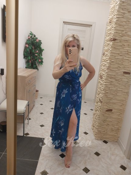 Проститутка Киева АЛЕНА, индивидуалка работает у метро Дарница - большое фото