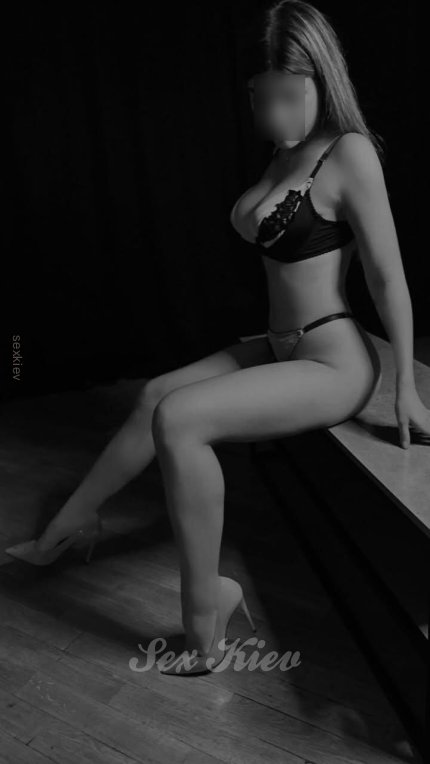 Проститутка Киева Настя, секс на улице Хрещатик - большое фото