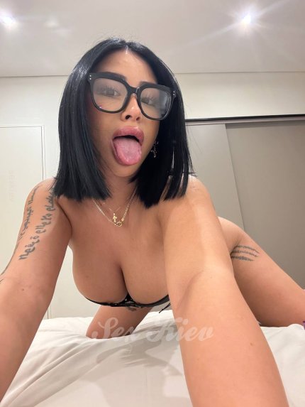 Проститутка Киева Мишель, с 4 размером сисек - большое фото