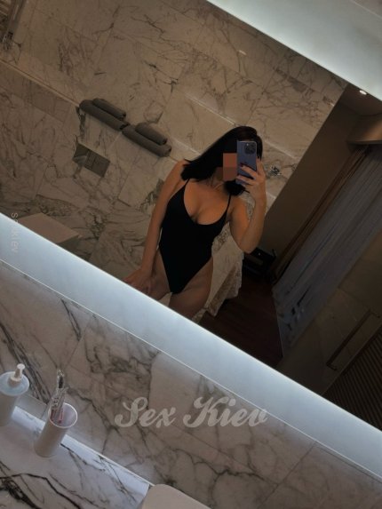 Проститутка Киева Жасмин, девушке 18 лет - большое фото
