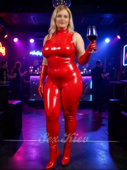 Проститутка Киева Марина 3000, индивидуалка обслуживает у метро Вокзальная - большое фото