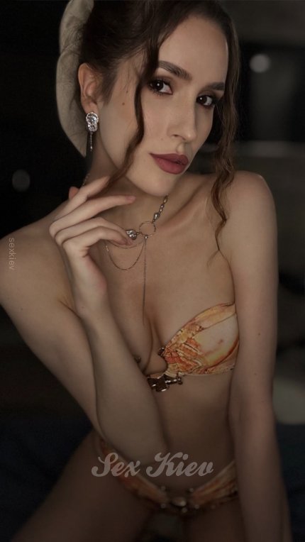 Проститутки Киева: Иванка делает миньет - большое фото