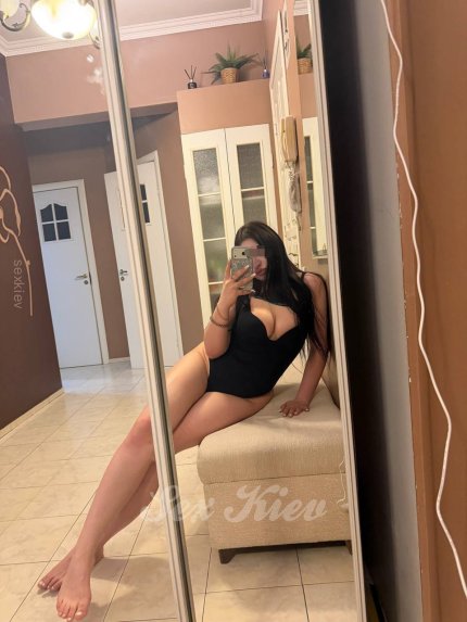 Проститутка Киева Юля 4 РАЗМЕР , возрастом 19 лет - большое фото
