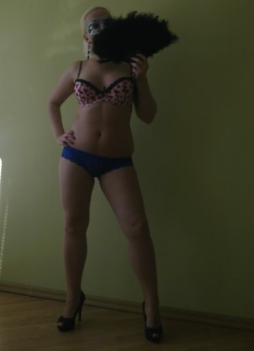 Проститутка Киева Сусанна, индивидуалка обслуживает у метро Вырлица - большое фото