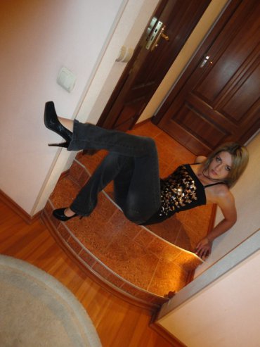 Проститутка Киева Мила, индивидуалка работает у метро Лыбедская - большое фото