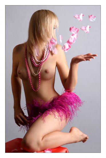 Проститутка Киева ЛАУРА фото 100%, набрать по телефону 0**4086030 - большое фото