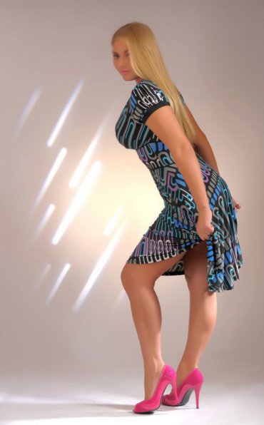 Проститутка Киева Диана-300-грн., индивидуалка работает у метро Дворец Украина - большое фото